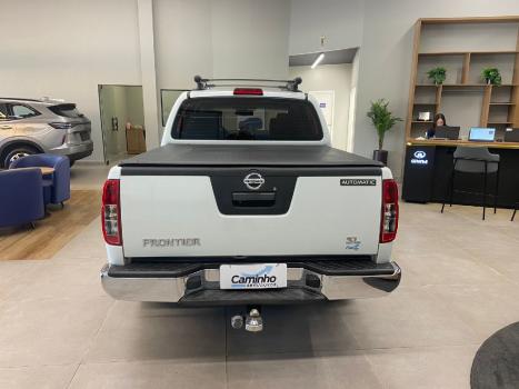 NISSAN Frontier 2.5 4X4 LE CABINE DUPLA TURBO DIESEL AUTOMTICO, Foto 6