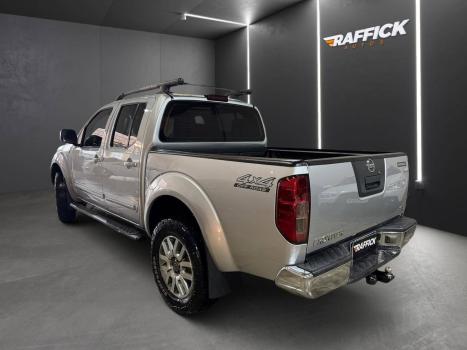 NISSAN Frontier 2.5 SL 4X4 TURBO DIESEL CABINE DUPLA AUTOMTICO, Foto 3