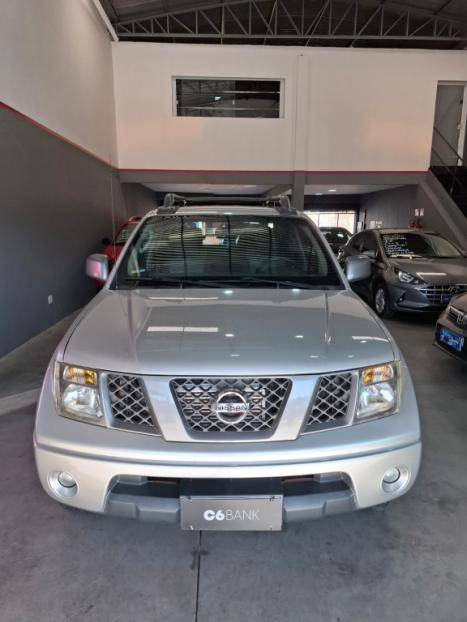NISSAN Frontier 2.5 SE 4X4 ATTACK TURBO DIESEL CABINE DUPLA, Foto 2