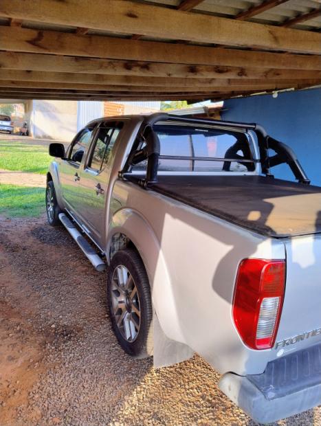 NISSAN Frontier 2.5 XE TURBO DIESEL CABINE DUPLA, Foto 8