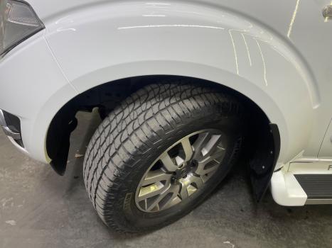 NISSAN Frontier 2.5 SL 4X4 TURBO DIESEL CABINE DUPLA AUTOMTICO, Foto 18