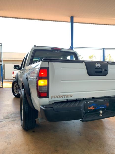 NISSAN Frontier 2.8 4X4 XE TURBO DIESEL CABINE DUPLA, Foto 10