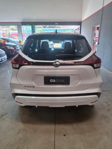 NISSAN Kicks 1.6 16V 4P FLEXSTART EXCLUSIVE XTRONIC AUTOMTICO CVT, Foto 17