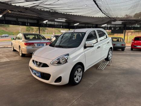 NISSAN March 1.0 12V 4P S FLEX, Foto 2