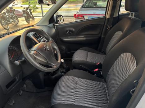 NISSAN March 1.0 12V 4P S FLEX, Foto 4