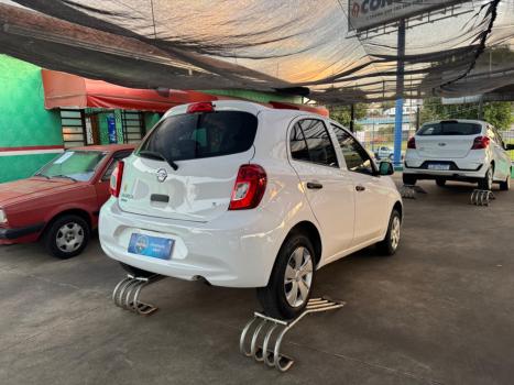 NISSAN March 1.0 12V 4P S FLEX, Foto 10