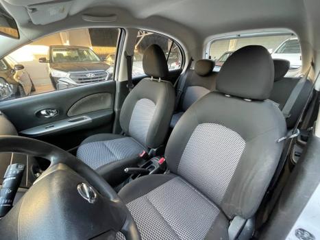 NISSAN March 1.0 12V 4P S FLEX, Foto 12
