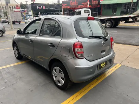 NISSAN March 1.0 12V 4P S FLEX, Foto 5
