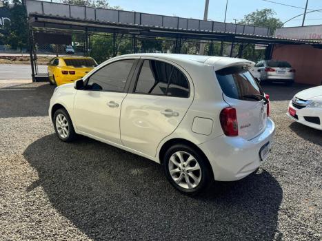 NISSAN March 1.0 16V 4P SV FLEX, Foto 5