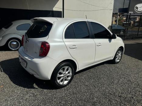 NISSAN March 1.6 16V 4P SV FLEX, Foto 5