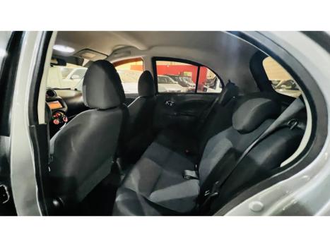 NISSAN March 1.6 16V 4P SL FLEX, Foto 12