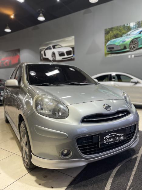 NISSAN March 1.6 16V 4P SR FLEX, Foto 3