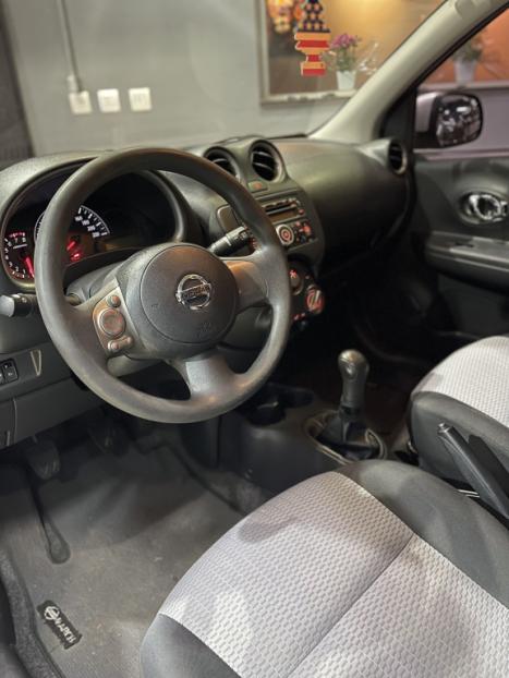 NISSAN March 1.6 16V 4P SR FLEX, Foto 6