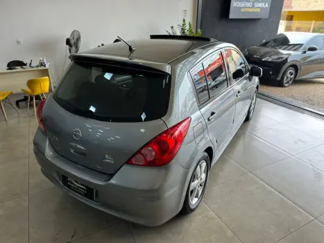 NISSAN Tiida Hatch 1.8 16V 4P SL FLEX AUTOMTICO, Foto 4