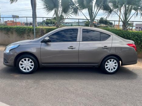 NISSAN Versa Sedan 1.0 4P FLEX, Foto 8