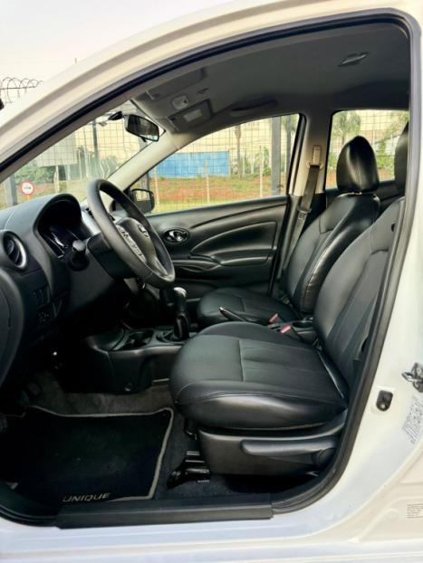 NISSAN Versa Sedan 1.6 16V 4P UNIQUE FLEX, Foto 18