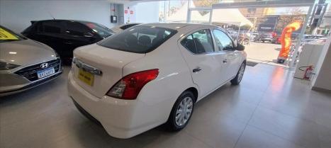 NISSAN Versa Sedan 1.6 16V 4P FLEXSTART V-DRIVE, Foto 3