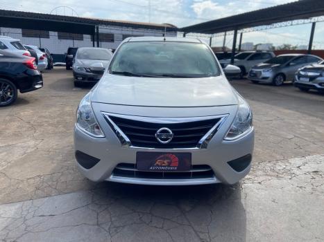 NISSAN Versa Sedan 1.0 4P FLEX S, Foto 2