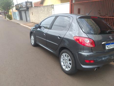 PEUGEOT 207 Hatch 1.4 4P ACTIVE FLEX, Foto 5