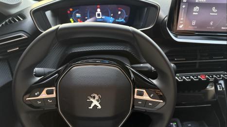 PEUGEOT 208 1.0 12V 4P FLEX GRIFFE TURBO 200 AUTOMTICO CVT, Foto 9