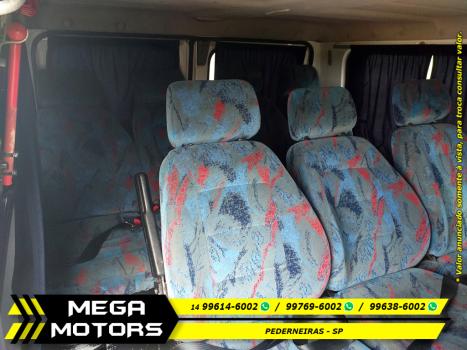PEUGEOT Boxer 2.3 HDI 330 TURBO DIESEL 16 LUGARES, Foto 12