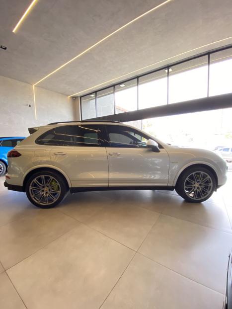 PORSCHE Cayenne 3.0 V6 24V 4P E-HYBRID AWD AUTOMTICO TIPTRONIC S, Foto 4