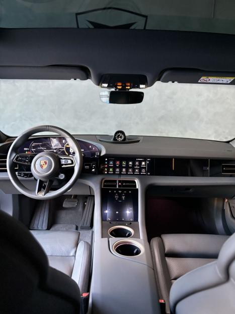 PORSCHE Taycan ELTRICO, Foto 10