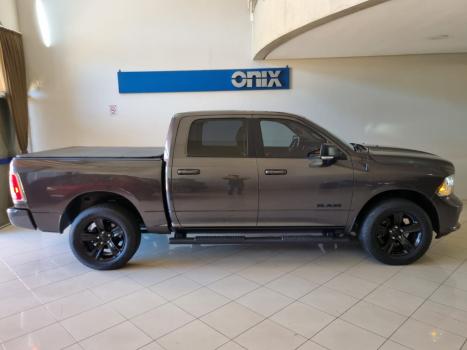 RAM 1500 5.7 V8 CLASSIC LARAMIE CABINE DUPLA 4X4 AUTOMTICO, Foto 5