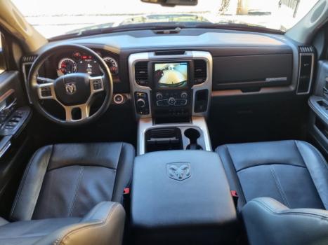 RAM 1500 5.7 V8 CLASSIC LARAMIE CABINE DUPLA 4X4 AUTOMTICO, Foto 9