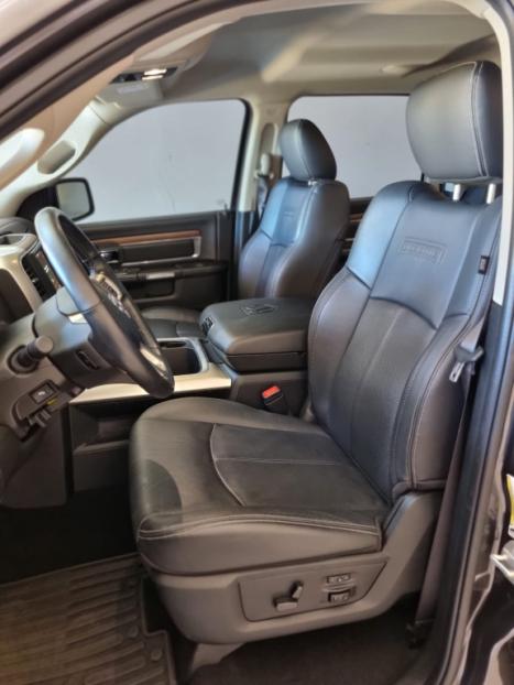 RAM 1500 5.7 V8 CLASSIC LARAMIE CABINE DUPLA 4X4 AUTOMTICO, Foto 11