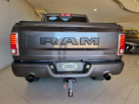 RAM 1500 5.7 V8 CLASSIC LARAMIE CABINE DUPLA 4X4 AUTOMTICO, Foto 16