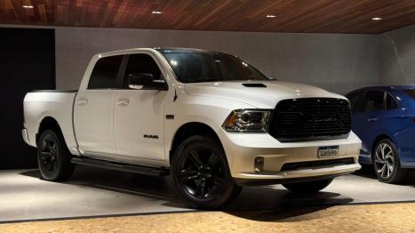RAM 1500 5.7 V8 CLASSIC LARAMIE CABINE DUPLA 4X4 AUTOMTICO, Foto 10