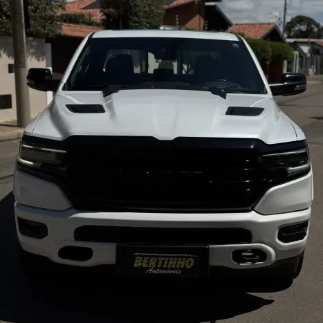 RAM 1500 5.7 V8 LIMITED NIGHT EDITION CABINE DUPLA 4X4 AUTOMTICO, Foto 4