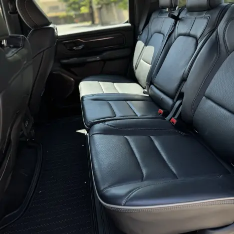 RAM 1500 5.7 V8 LIMITED NIGHT EDITION CABINE DUPLA 4X4 AUTOMTICO, Foto 11