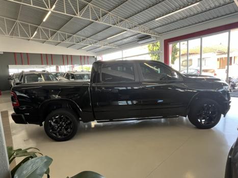 RAM 1500 5.7 V8 LIMITED NIGHT EDITION CABINE DUPLA 4X4 AUTOMTICO, Foto 3