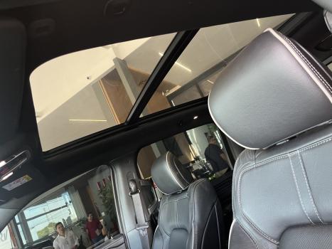 RAM 1500 5.7 V8 LIMITED NIGHT EDITION CABINE DUPLA 4X4 AUTOMTICO, Foto 7