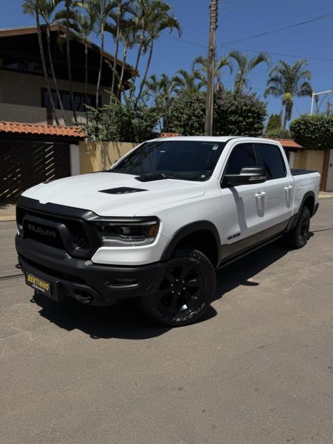 RAM 1500 5.7 V8 REBEL CABINE DUPLA 4X4 AUTOMTICO, Foto 1