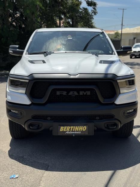 RAM 1500 5.7 V8 REBEL CABINE DUPLA 4X4 AUTOMTICO, Foto 4