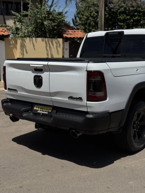 RAM 1500 5.7 V8 REBEL CABINE DUPLA 4X4 AUTOMTICO, Foto 6