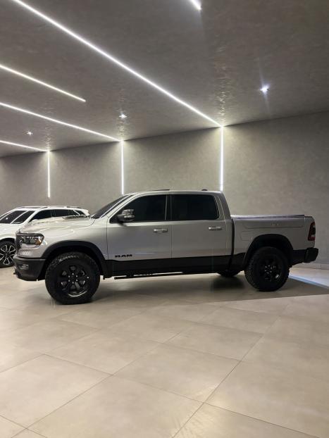 RAM 1500 5.7 V8 REBEL CABINE DUPLA 4X4 AUTOMTICO, Foto 8