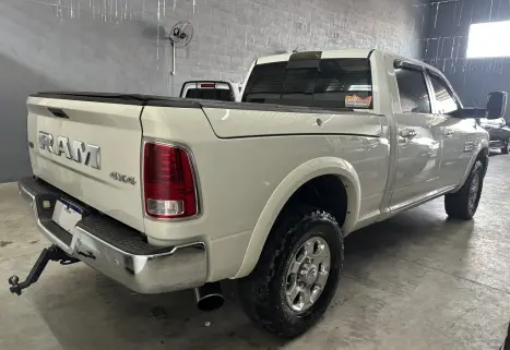 RAM 2500 6.7 I6 24V SLT CABINE DUPLA TURBO DIESEL LARAMIE 4X4 AUTOMTICO, Foto 4
