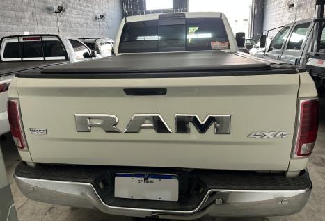 RAM 2500 6.7 I6 24V SLT CABINE DUPLA TURBO DIESEL LARAMIE 4X4 AUTOMTICO, Foto 6