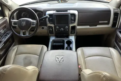 RAM 2500 6.7 I6 24V SLT CABINE DUPLA TURBO DIESEL LARAMIE 4X4 AUTOMTICO, Foto 7