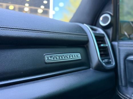 RAM 2500 6.7 I6 24V SLT CABINE DUPLA TURBO DIESEL LARAMIE 4X4 AUTOMTICO, Foto 8