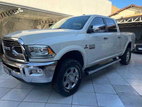 RAM 2500 6.7 I6 24V SLT CABINE DUPLA TURBO DIESEL LARAMIE 4X4 AUTOMTICO, Foto 2