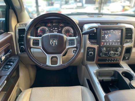RAM 2500 6.7 I6 24V SLT CABINE DUPLA TURBO DIESEL LARAMIE 4X4 AUTOMTICO, Foto 10