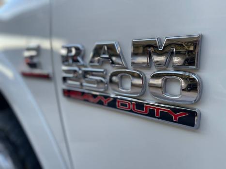 RAM 2500 6.7 I6 24V SLT CABINE DUPLA TURBO DIESEL LARAMIE 4X4 AUTOMTICO, Foto 15