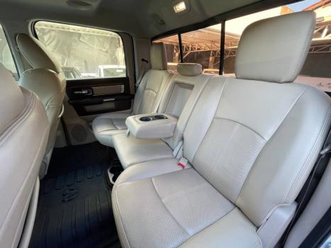 RAM 2500 6.7 I6 24V SLT CABINE DUPLA TURBO DIESEL LARAMIE 4X4 AUTOMTICO, Foto 18