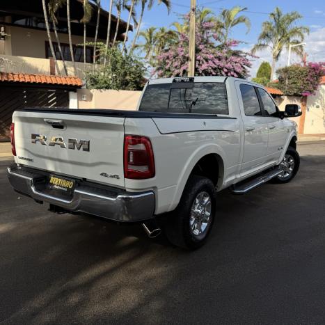 RAM 2500 6.7 I6 24V SLT CABINE DUPLA TURBO DIESEL LARAMIE 4X4 AUTOMTICO, Foto 6