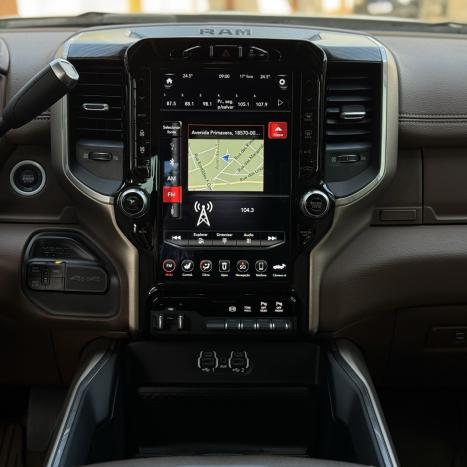 RAM 2500 6.7 I6 24V SLT CABINE DUPLA TURBO DIESEL LARAMIE 4X4 AUTOMTICO, Foto 17